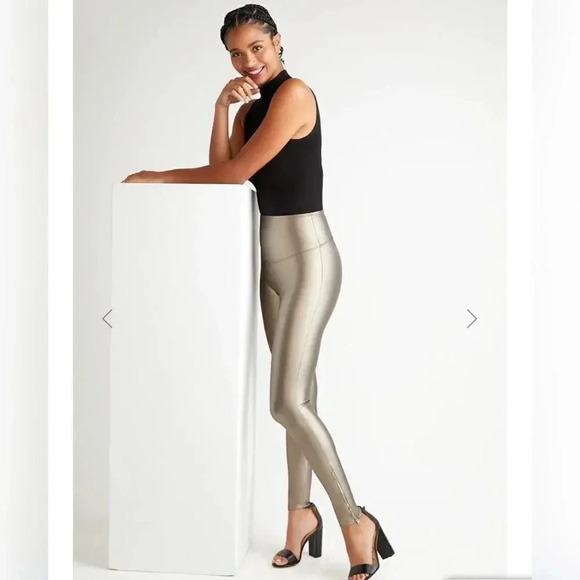 YUMMIE BRONZE FAUX LEATHER SHAPING
LEGGING WITH SIDE ZIP NEW WITH TAG - Picture 1 of 6